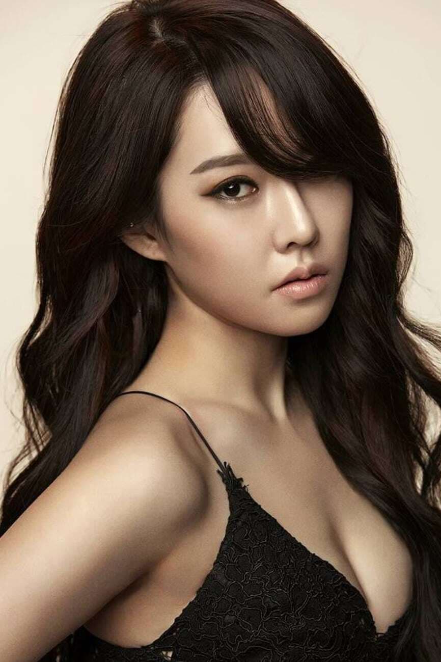 Ji Eun-seo - Attore